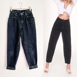 VINTAGE GAP Black Wash Denim Pleated High-Waisted Mom Jean